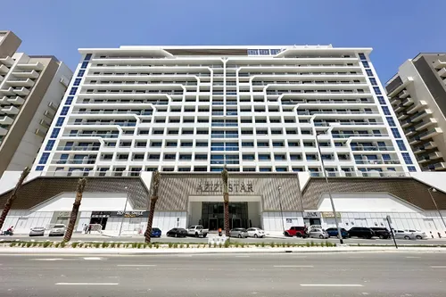  Hotel Apartment in Azizi Star