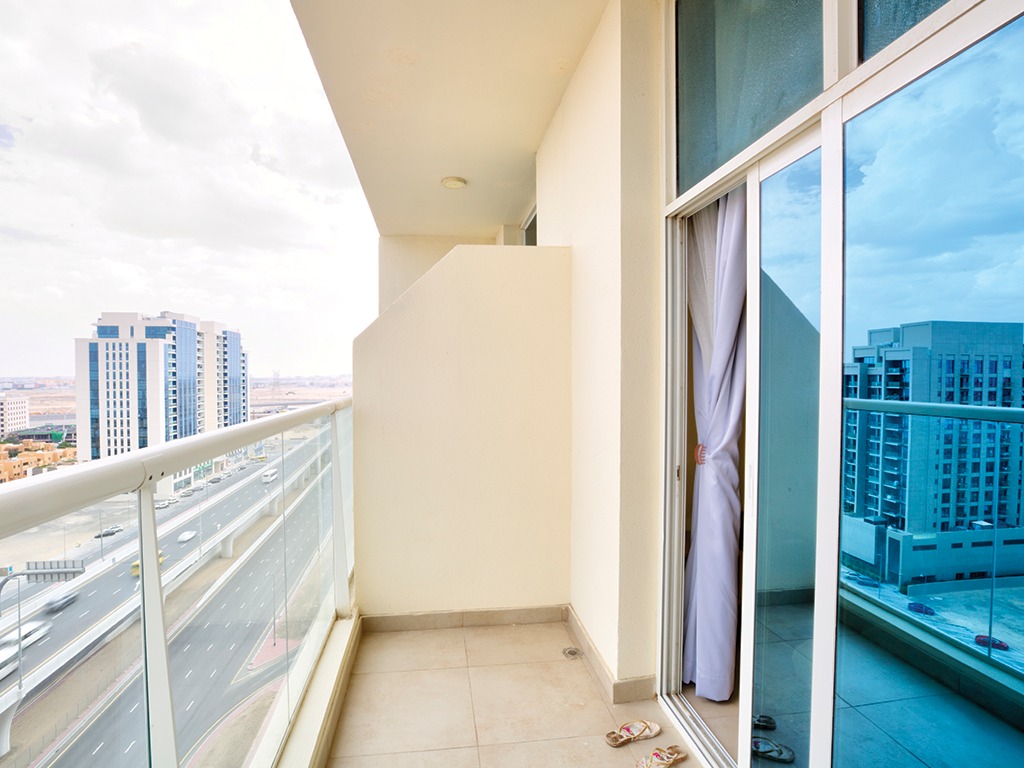  Apartment in Azizi Plaza