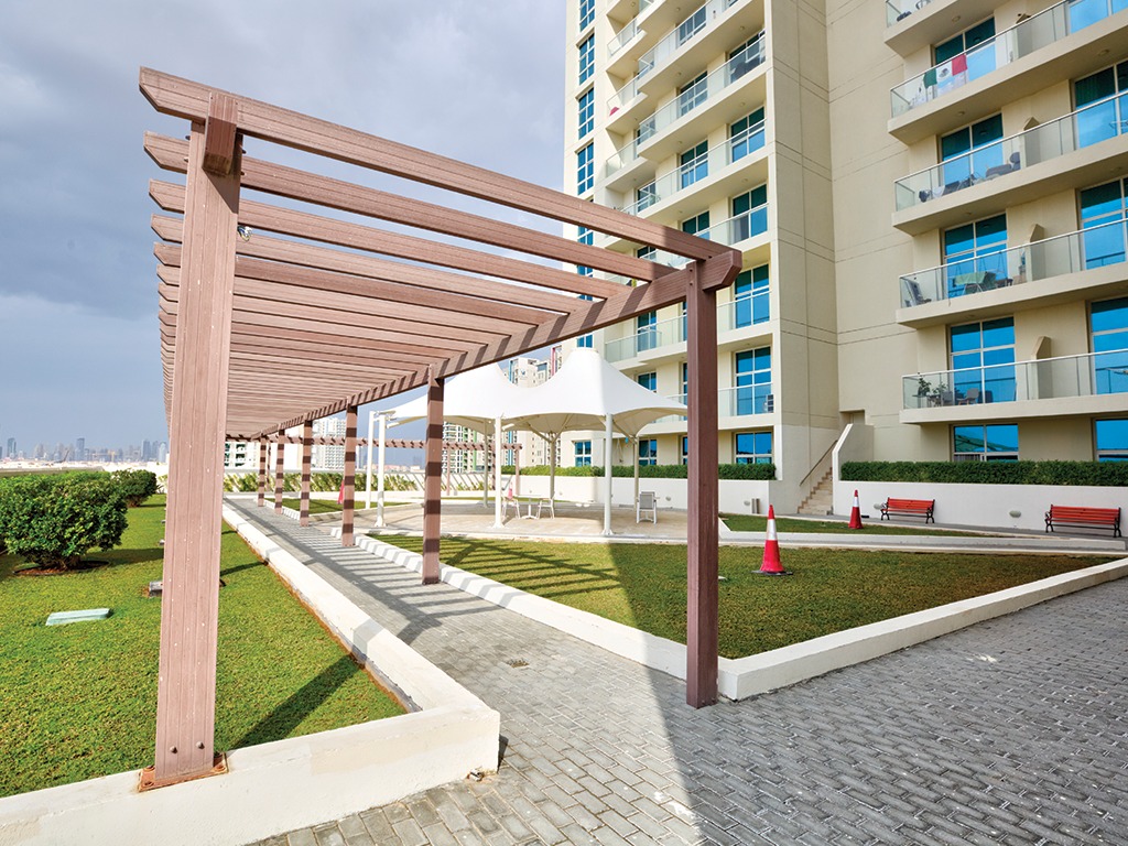  Apartment in Azizi Plaza