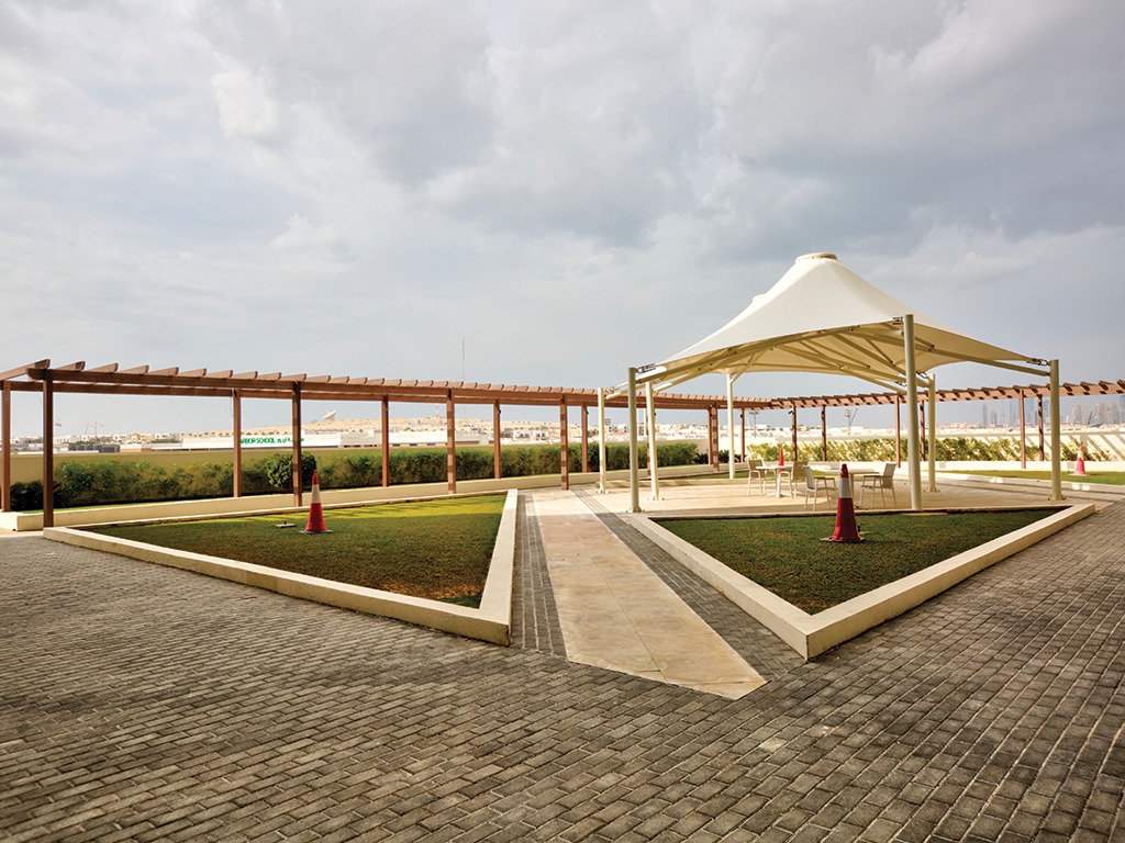  Apartment in Azizi Plaza