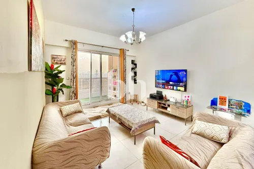 Vacant on Transfer | Closed Kitchen | 2 Bedroom