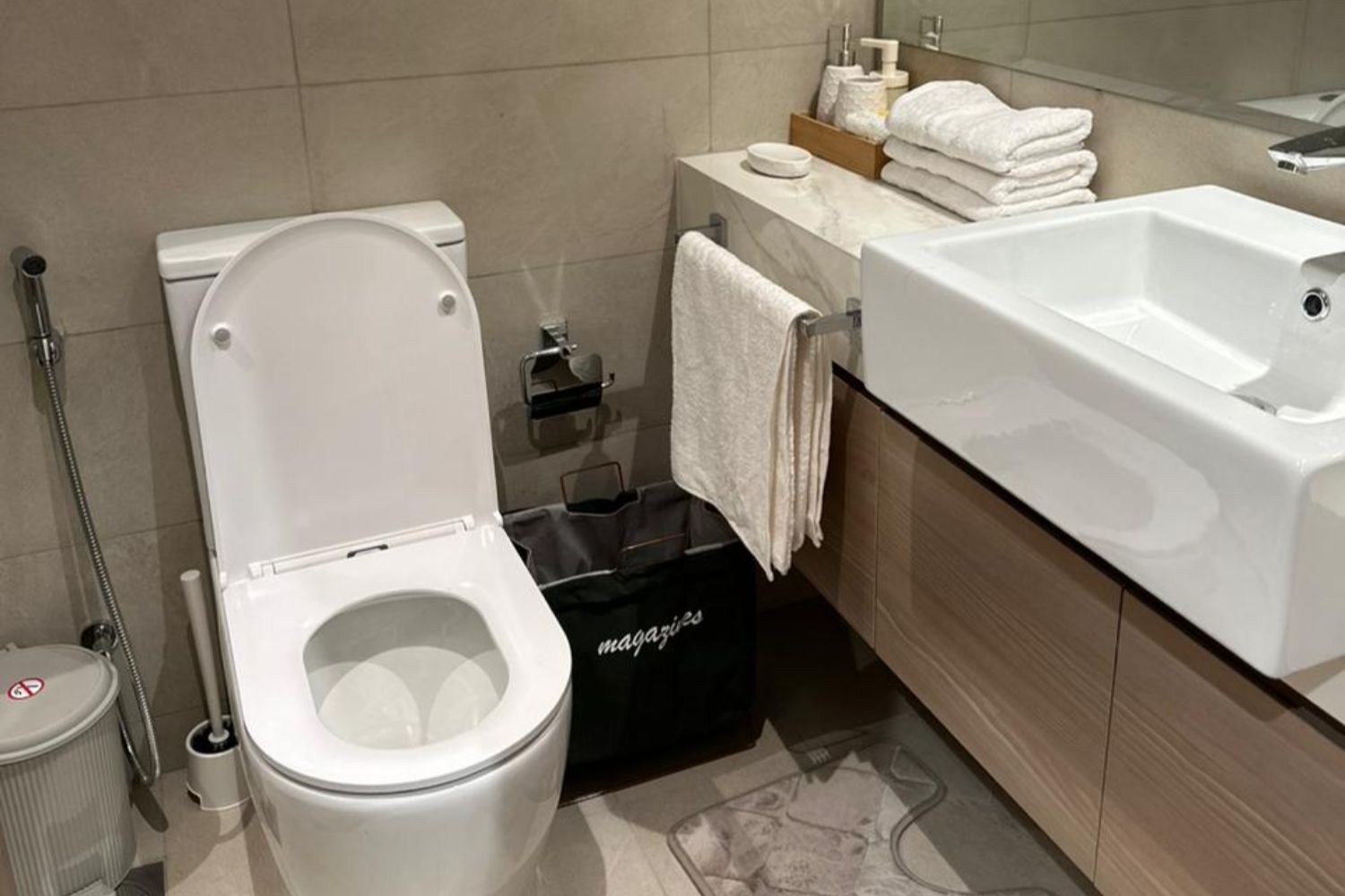  Apartment in AZIZI Pearl