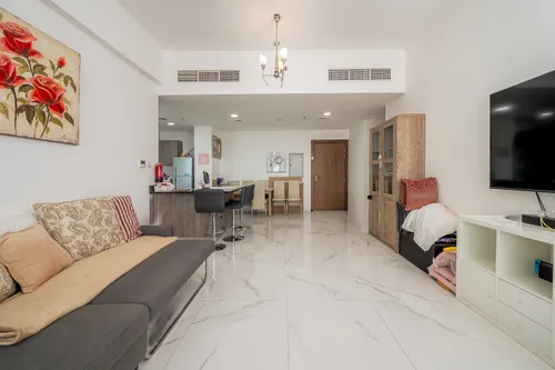 2 Bedrooms Apartment in 5th Avenue