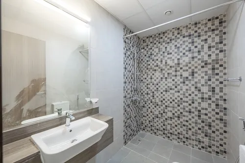 2 Bedrooms Hotel Apartment in Azizi Star