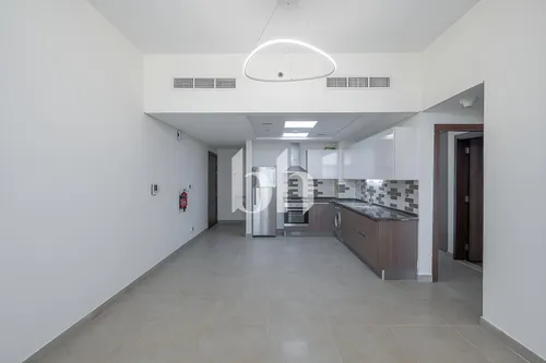 Chiller Free | Spacious | Prime Location