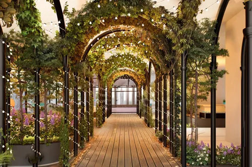 4 Bedrooms Apartment in Reef 999