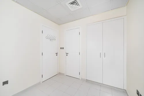 3 Bedrooms Townhouse in Centaury