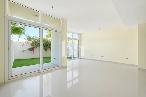 Single Row | Vacant | Perfect Condition | R2M14