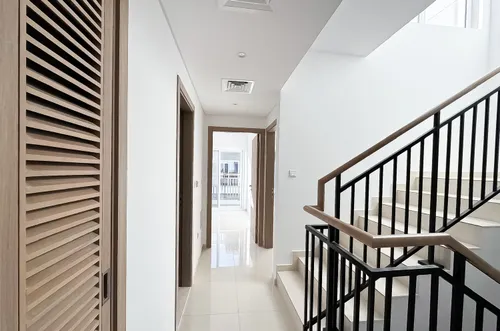 4 Bedrooms Townhouse in Camelia