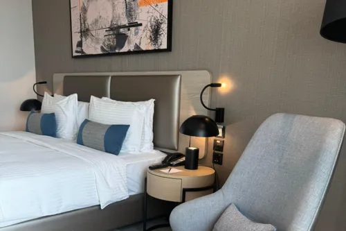 3 Bedrooms Hotel Apartment in Edge by Rotana