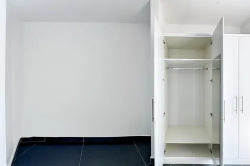 1 Bedroom Apartment in Lakeside Tower B