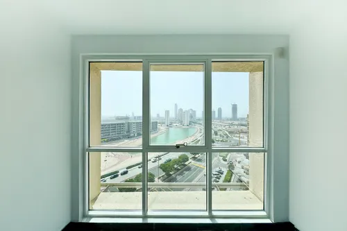 1 Bedroom Apartment in Lakeside Tower B
