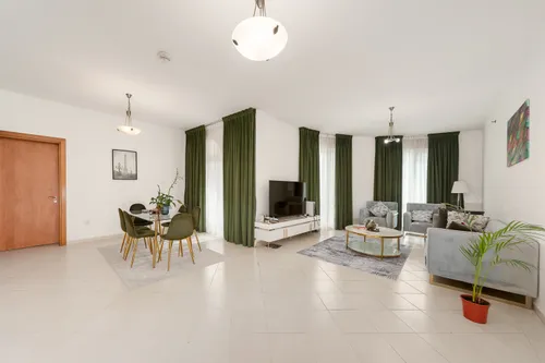 2 Bedrooms Apartment in Lago Vista C