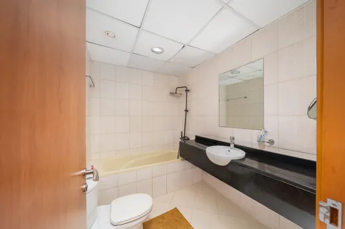 2 Bedrooms Apartment in Lago Vista C