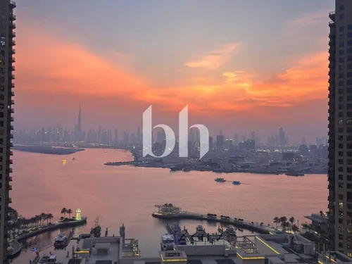 Upgraded unit | Beautiful Harbour Views | Vacant