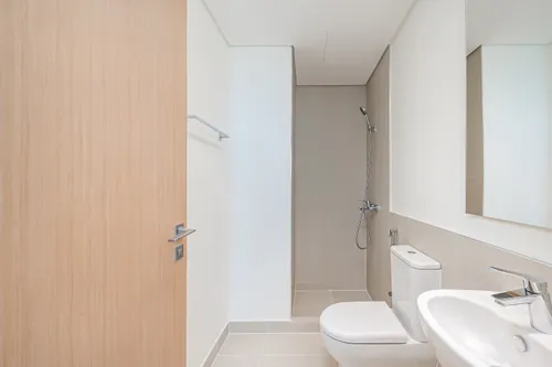 3 Bedrooms Apartment in Island Park II