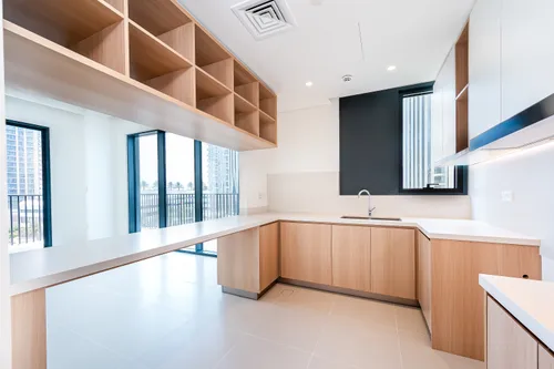 3 Bedrooms Apartment in Island Park II