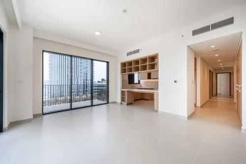 3 Bedrooms Apartment in Island Park II