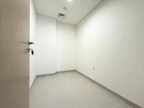3 Bedrooms Apartment in Island Park II