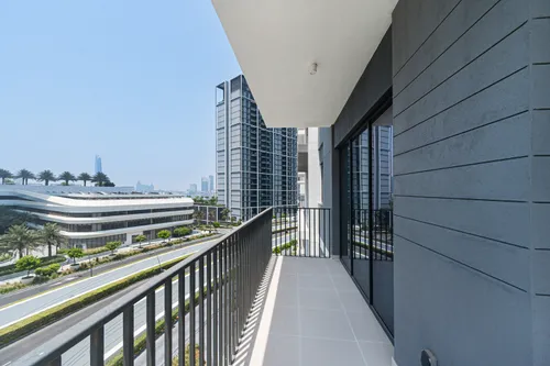 3 Bedrooms Apartment in Island Park II