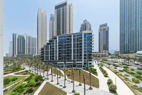 3 Bedrooms Apartment in Island Park II