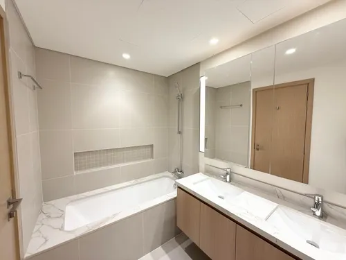 3 Bedrooms Apartment in Island Park II