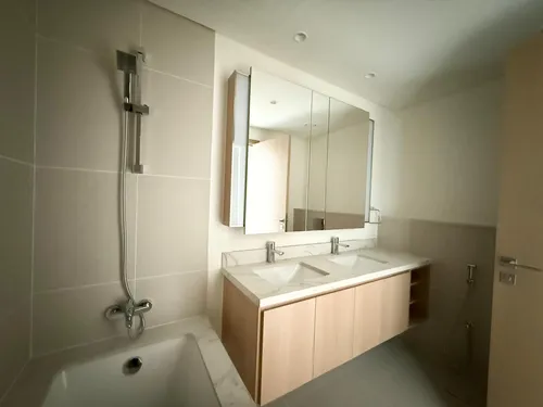 2 Bedrooms Apartment in Island Park 1