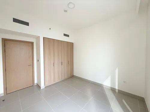 2 Bedrooms Apartment in Island Park 1