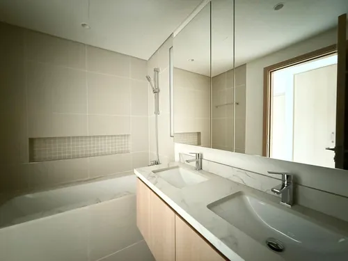 2 Bedrooms Apartment in Island Park 1