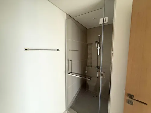 2 Bedrooms Apartment in Island Park 1