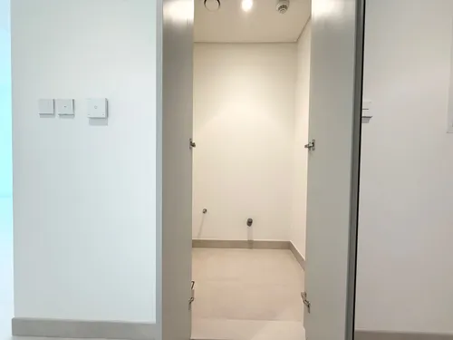 2 Bedrooms Apartment in Creek Crescent