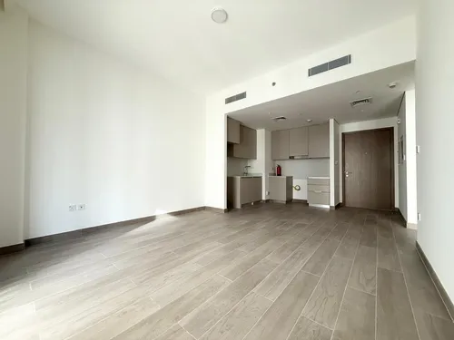 Spacious 1-Bedroom | Creek Views | Prime Location