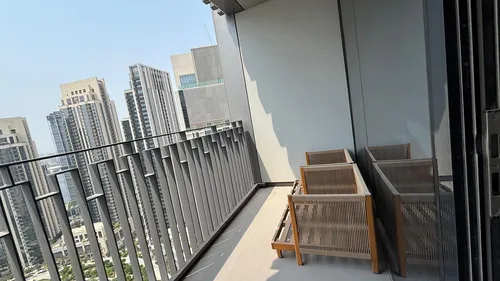 1 Bedroom Apartment in Creek Gate Tower 1