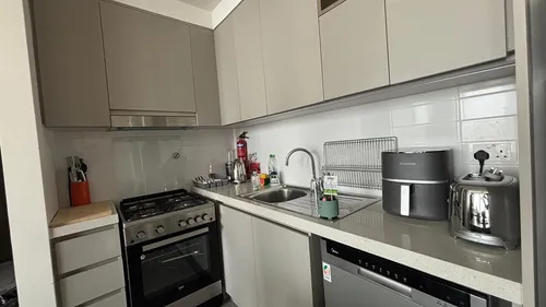 1 Bedroom Apartment in Creek Gate Tower 1