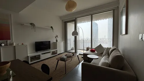 1 Bedroom Apartment in Creek Gate Tower 1