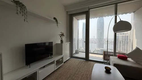 1 Bedroom Apartment in Creek Gate Tower 1