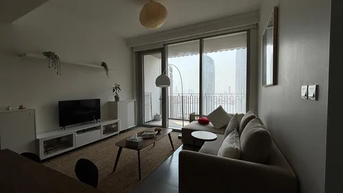 1 Bedroom Apartment in Creek Gate Tower 1