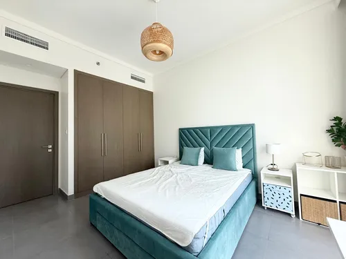 1 Bedroom Apartment in Creek Gate Tower 2