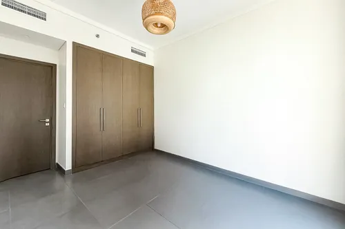 1 Bedroom Apartment in Creek Gate Tower 2