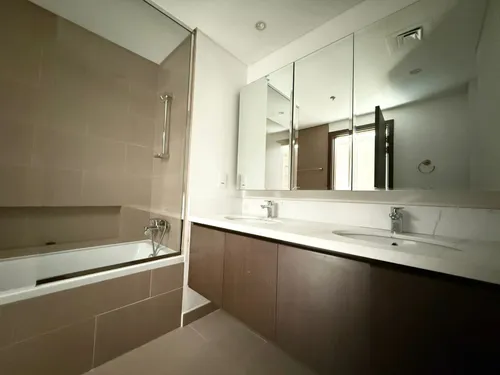 2 Bedrooms Apartment in Harbour Views T2