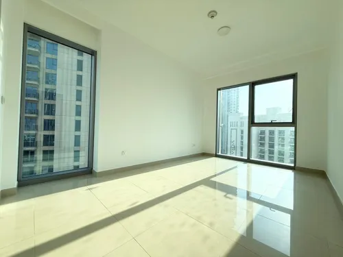 2 Bedrooms Apartment in Harbour Views T2