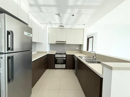 2 Bedrooms Apartment in Harbour Views T2