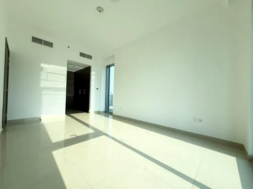 2 Bedrooms Apartment in Harbour Views T2