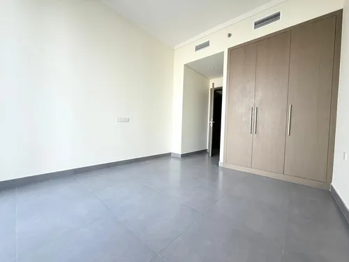 2 Bedrooms Apartment in Creek Gate Tower 2