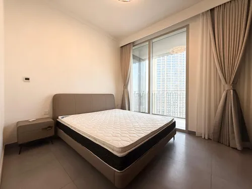 2 Bedrooms Apartment in Creek Gate Tower 2