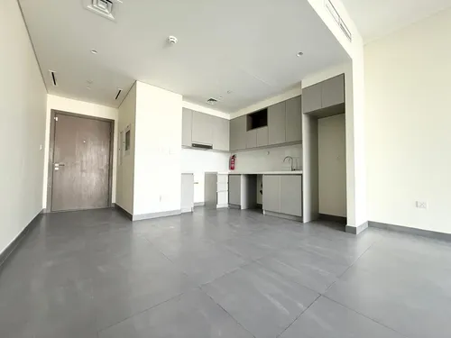 2 Bedrooms Apartment in Creek Gate Tower 2