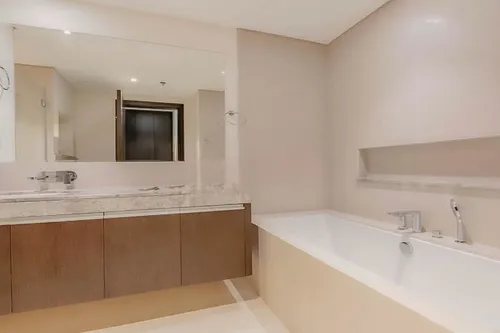 2 Bedrooms Apartment in Dubai Creek Residence Tower 2 North