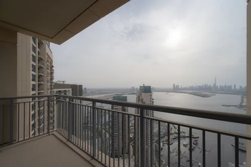 2 Bedrooms Apartment in Harbour Views T2