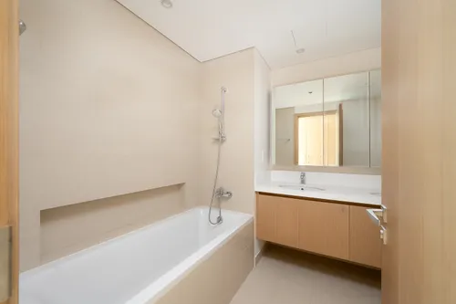 2 Bedrooms Apartment in Harbour Views T2