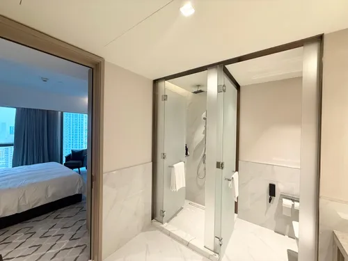 2 Bedrooms Hotel Apartment in Address Harbour Point Tower 2